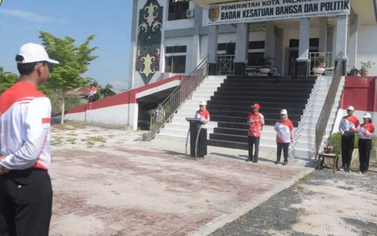 Penjabat Wali Kota Lepas Peserta dan Pendamping Ikrar Bersama Anak Bangsa