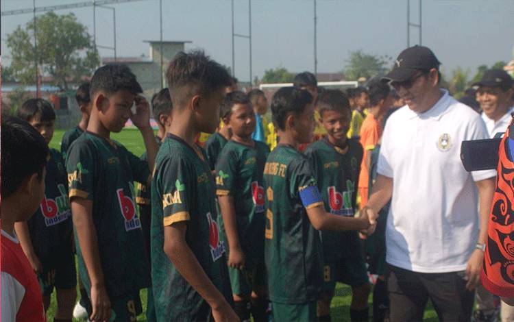 13 SSB di Kalteng Bersaing Rebut Piala Askot PSSI Palangka Raya