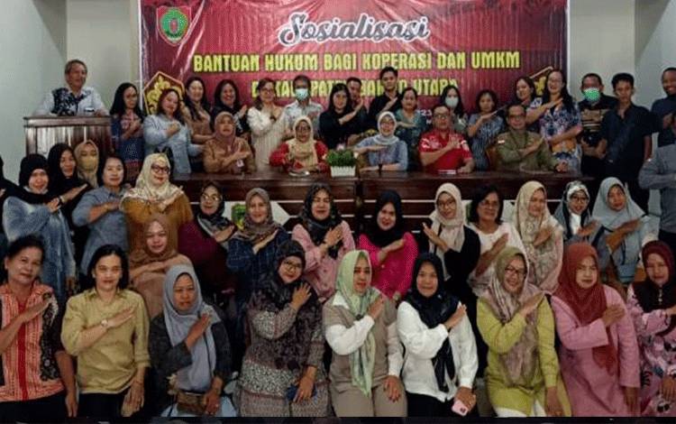 Dinas Koperasi UKM Kalteng Sosialisasi Bantuan Hukum Bagi UMKM di Barito Utara
