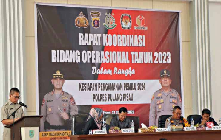 Sekda Pulang Pisau Hadiri Rapat Koordinasi Kesiapan Pengamanan Pemilu 2024
