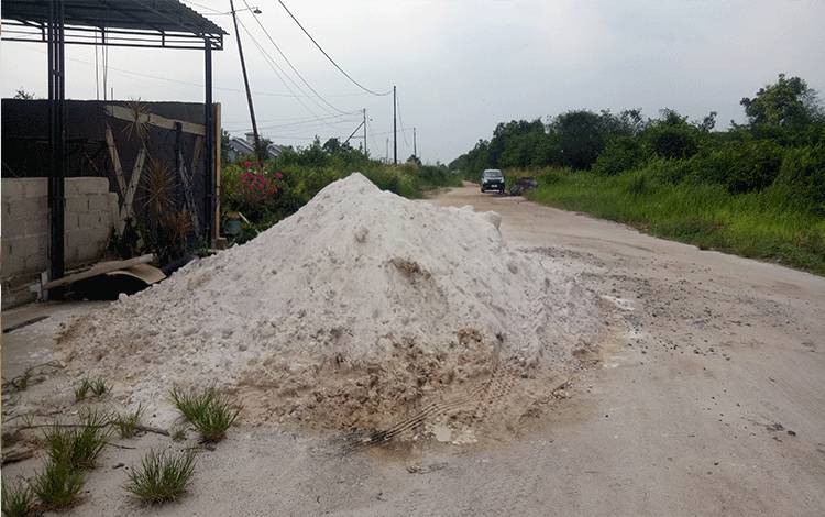 Bapenda Kotim Pungut Pajak Galian C Sebesar 5 Persen