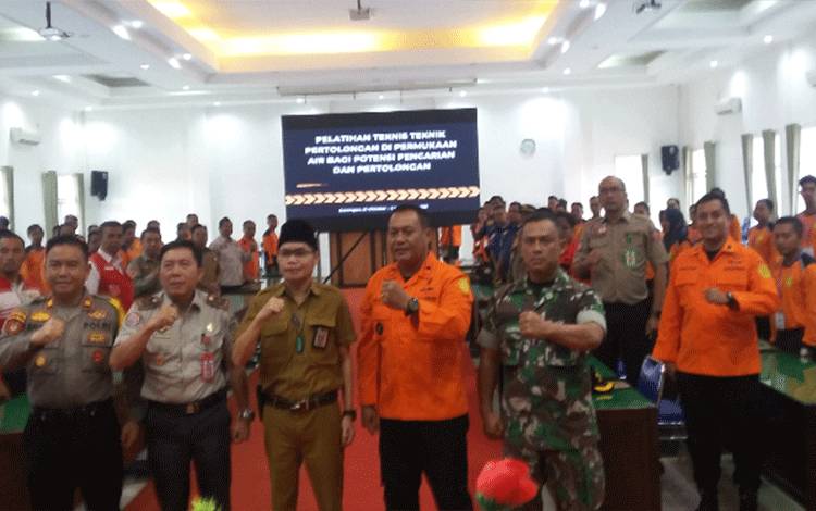 Warga Katingan Dapat Pelatihan Penanganan Kecelakaan Air