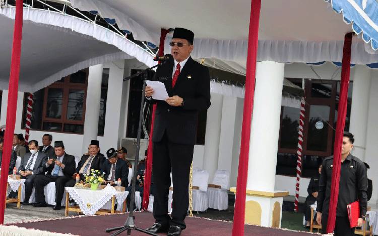 Sekda Gumas Bacakan Sambutan Menteri Pemuda dan Olahraga di Upacara Sumpah Pemuda