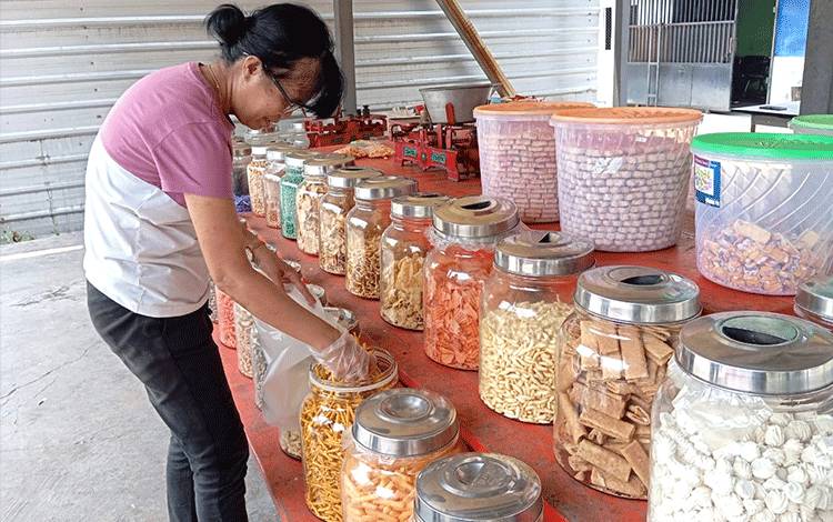 Jelang Nataru, Masyarakat Mulai Berburu Kue Kering
