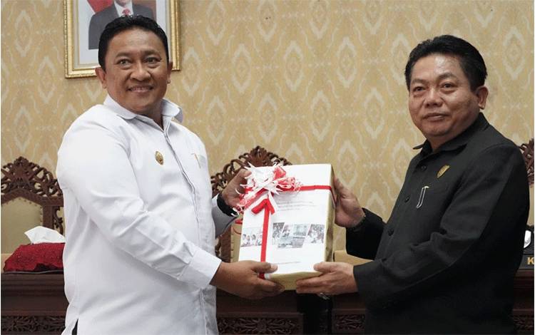 Wagub Kalteng Tegaskan RAPBD 2024 Sesuai Kebijakan Umum