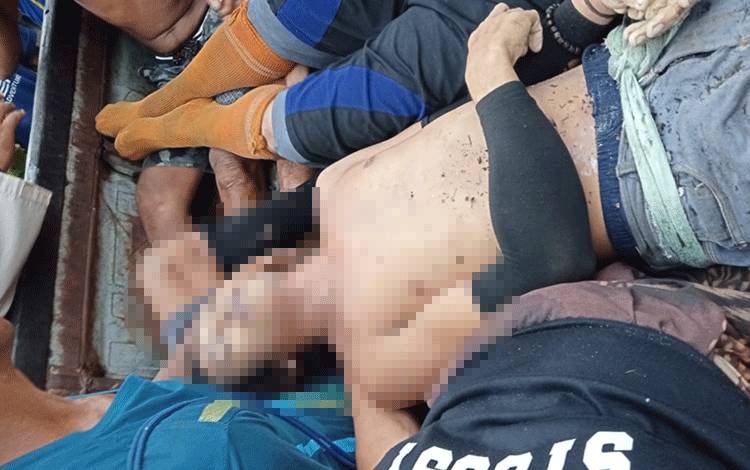 Dua Korban Pekerja Sawit Tewas Tersambar Petir Saat Berteduh di Kobar
