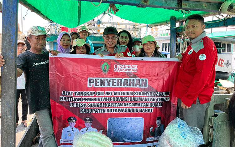 Pemprov Kalteng Berikan Bantuan Alat Tangkap Ikan