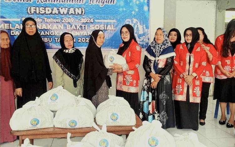 Fisdawan Bagikan 1000 Paket Sembako untuk Masyarakat 14 Kabupaten/Kota se-Kalteng