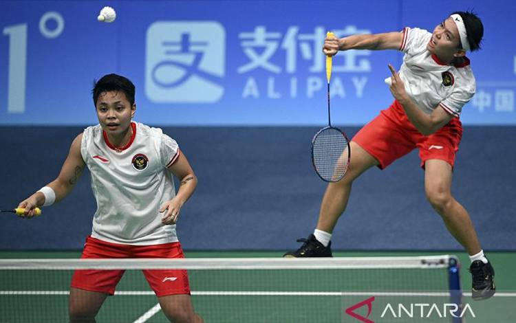 Cedera Betis Pupuskan Harapan Apri/Fadia Juarai Hylo Open