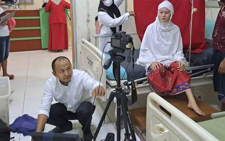 Disdukcapil Kotim Jemput Bola Adminduk untuk Warga Sakit dan Lansia