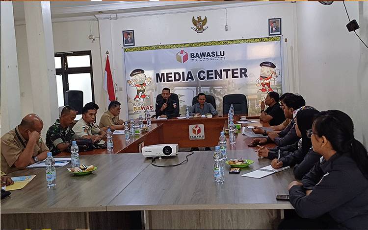 Bawaslu Kotim Akan Tertibkan Serentak Alat Peraga Sosialisasi