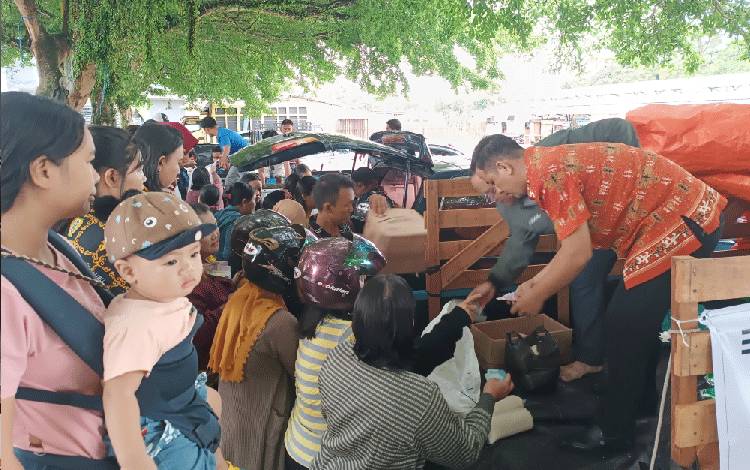 Dinas Perikanan dan Ketahanan Pangan Gunung Mas Gelar Pasar Penyeimbang
