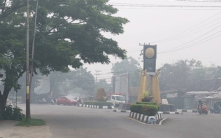 Kabut Asap Selimuti Kuala Kapuas, Diduga Kiriman dari Kabupaten Tetangga