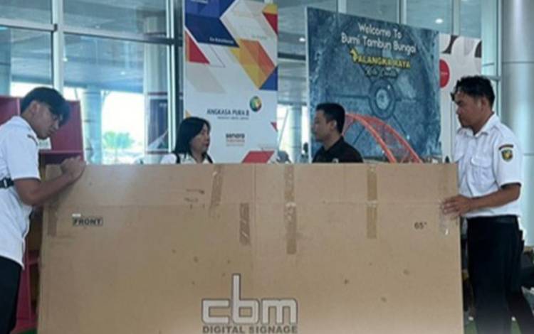 Disparbudpora Palangka Raya Pasang Informasi Wisata di Bandara
