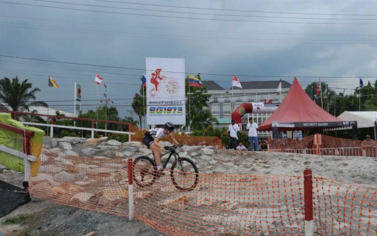 Track Menantang UCI MTB World Cup 2023 di Palangka Raya
