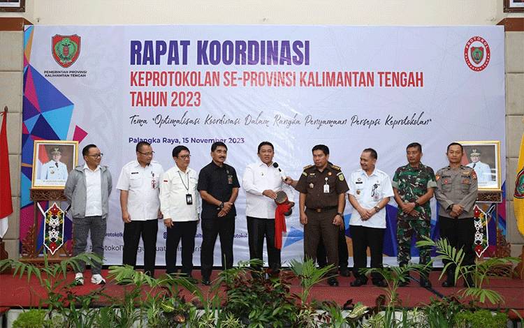 Edy Pratowo Ingatkan Petugas Protokol Jaga Kerjasama Tim