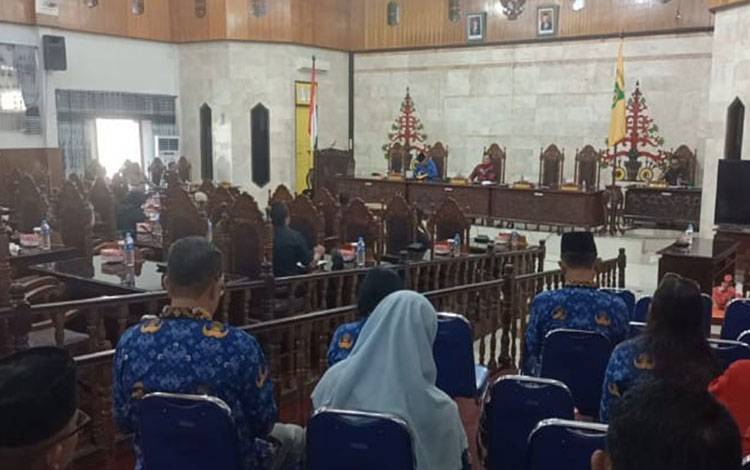 Rapat Paripurna DPRD Terkait Penyampaian RAPBD 2024 Ditunda