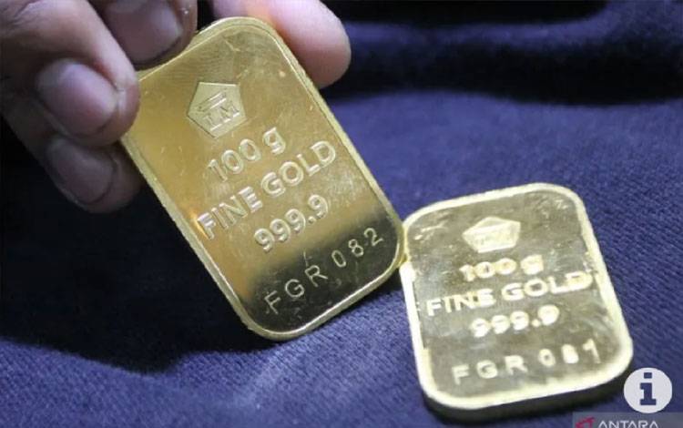Harga Emas Antam Hari Ini Naik Rp5.000 jadi Rp1,1 Juta per Gram