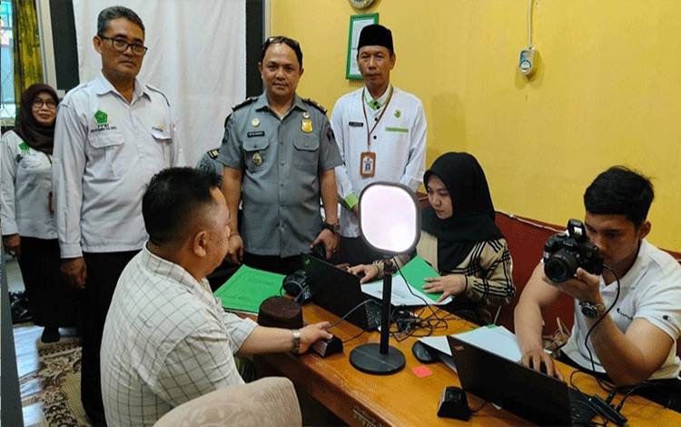 Kemenag Kapuas Pastikan Semua CJH Rampung Rekam Biometrik Paspor