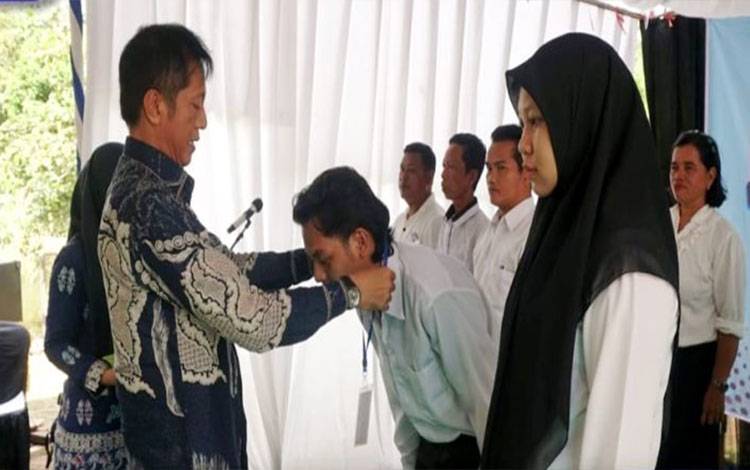 Pj Bupati Kukuhkan Pokdarwis Antai Bekeruku Gunung Timang