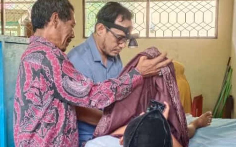 Masih Momen Milad, MIN 5 Palangka Raya Gelar Sunatan Massal