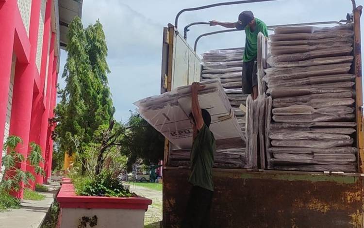 KPU Kotim Terima 5.879 Kotak Suara