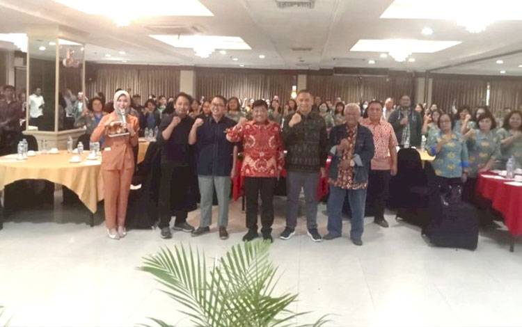 Manfaat Kelapa Sawit Mulai dari Rompi Anti Peluru hingga Bahan Bakar Pesawat