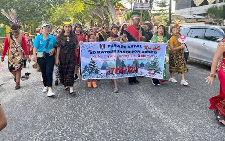 Salah satu peserta Parade Natal 2023 yang menjadi juara dalam gelarannya pada Jumat, 1 Desember 2023.(FOTO: TESTI PRISCILLA)