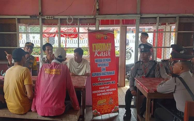 Minggu Kasih, Polres Kapuas Silaturahmi Dengan Warga