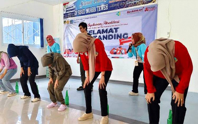 Peringati HKN, RSUD Muara Teweh Gelar Lomba dan Syukuran Akreditasi Paripurna