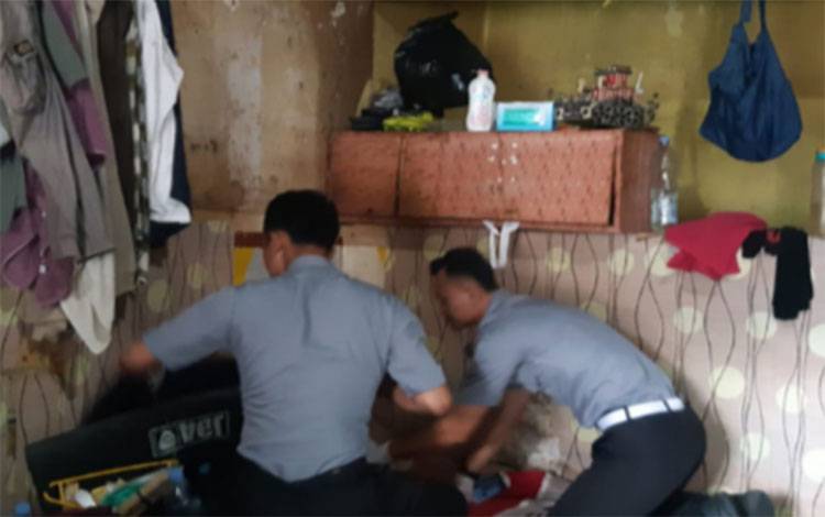 Rutan Kelas IIA Palangka Raya Gelar Razia untuk Deteksi Dini Gangguan Keamanan dan Ketertiban