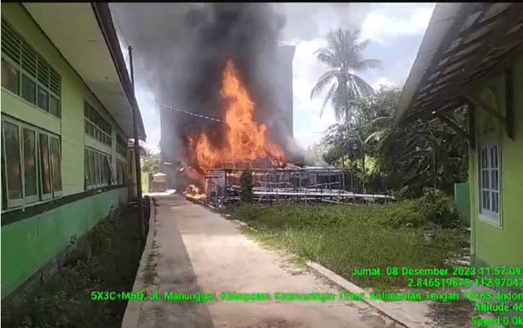 Sebuah Rumah Milik Kepala Sekolah Terbakar di Kotim