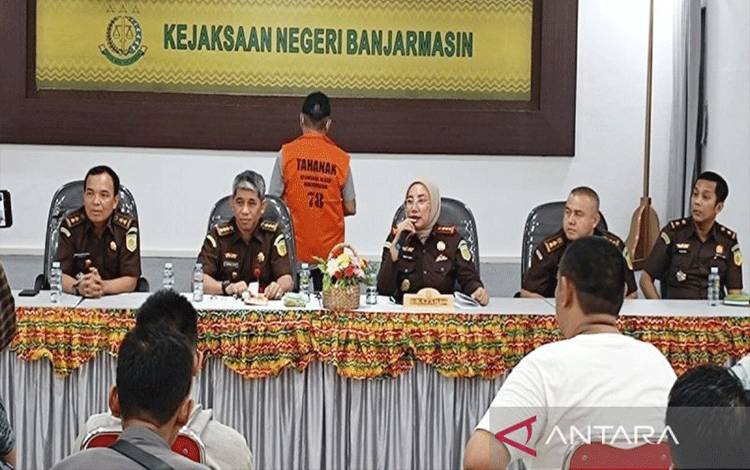 Jaksa Rampungkan Dakwaan Ayah Gembong Narkoba Fredy Pratama untuk TPPU