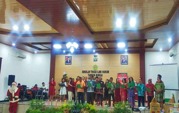 STIH Tambun Bungai Palangka Raya Gelar Perayaan Natal untuk Pererat Tali Kasih Persaudaraan