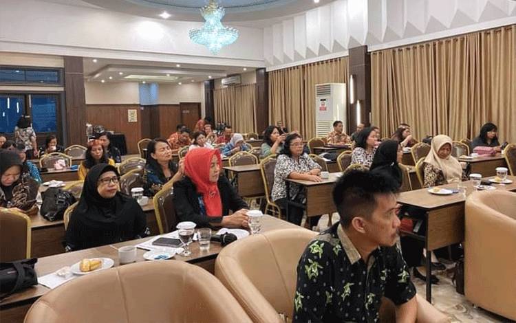 Penyusunan Bahan Ajar RBD dan Mulok Bahasa Daerah Telah Selesai