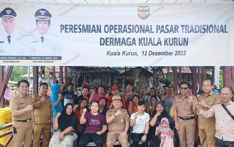Bupati Gunung Mas Resmikan Operasional Pasar Tradisional Dermaga Kuala Kurun