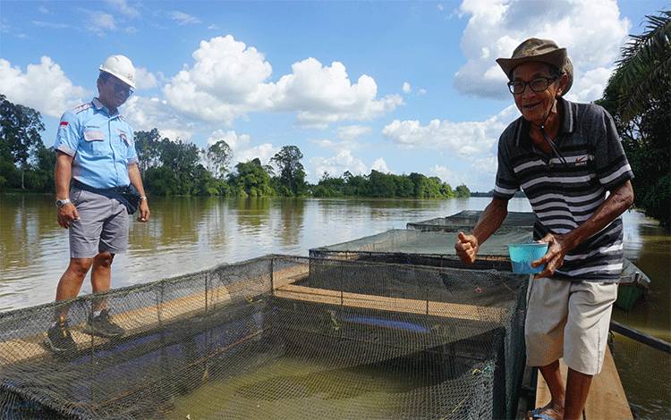 Menjaga Semangat Pemberdayaan, dari Kelas hingga Keramba