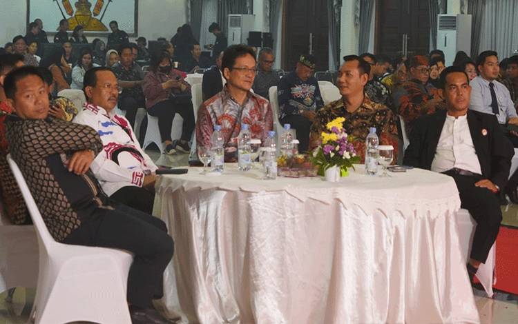 Kadis Kominfo Kalteng Masuk Penghargaan Tokoh Penyiar Anugerah KPID
