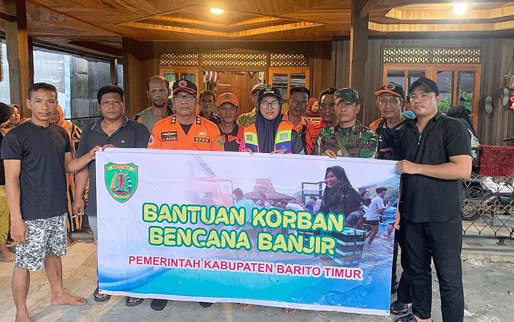 Camat Pematang Karau dan Tim Gabungan Salurkan Bantuan Banjir ke Desa Muara Pelantau