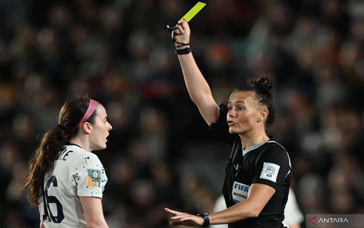 Rebecca Welch akan Menjadi Wasit Perempuan Pertama di Liga Inggris
