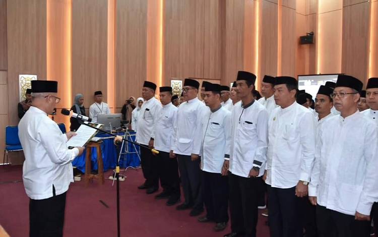 Kakanwil Kemenag Kalteng Kukuhkan Badan Kesejahteraan Masjid Kota Palangka Raya