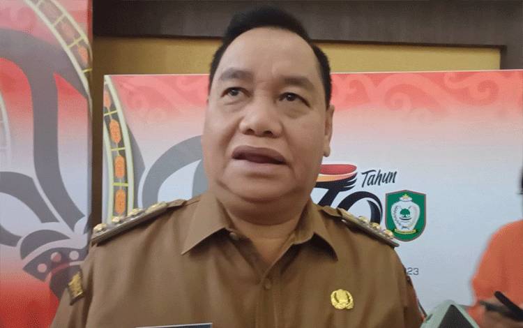 Pemkab Kotim dan Pemprov Kalteng Bersinergi Perbaiki Jalan Sampit-Samuda