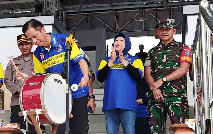 Ketua DPRD Barut Dukung Kegiatan Drum Corps North Barito Festival 2023