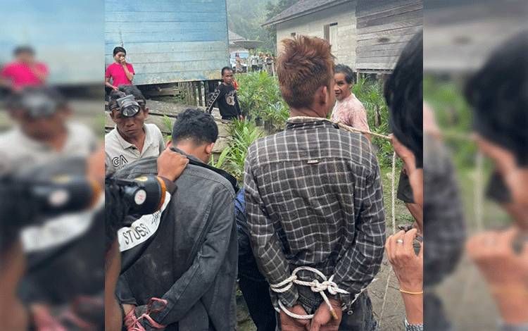 Diduga Curi Sarang Walet, Dua Pria di Kotim Diamankan Warga