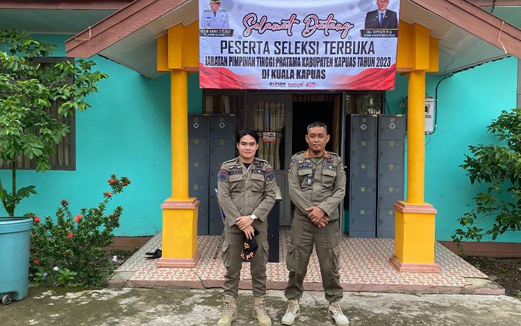 Pastikan Lancar, Personel Satpol PP Kapuas Lakukan Pengamanan Seleksi JPT?