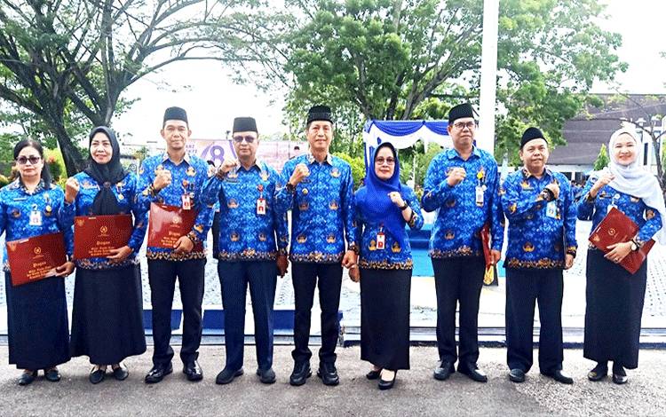 Enam ASN Terima Piagam Tanda Kehormatan Satyalancana Karya Satya