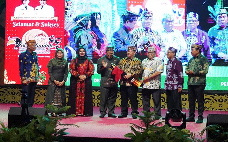 Sekda Kalteng Ingatkan Festival Tandak Intan Kaharingan Sebagai Upaya Perdalam Ajaran Suci Kaharingan