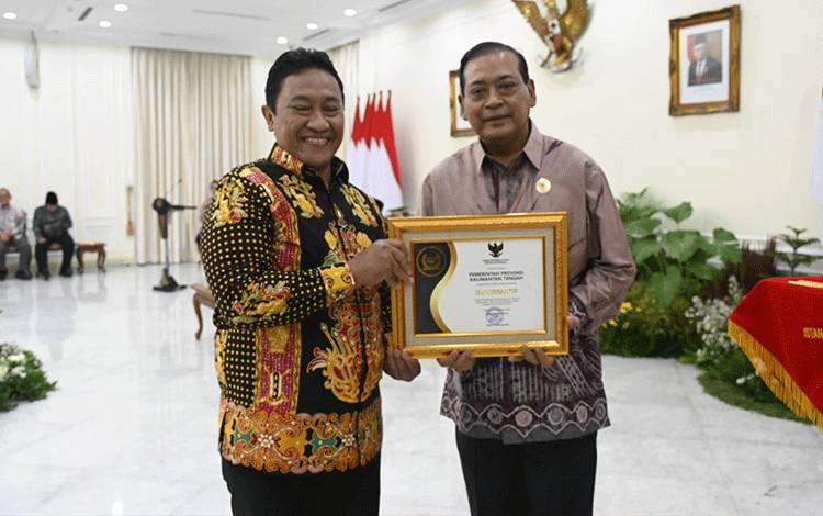 Provinsi Kalteng Raih Prestasi Provinsi Informatif