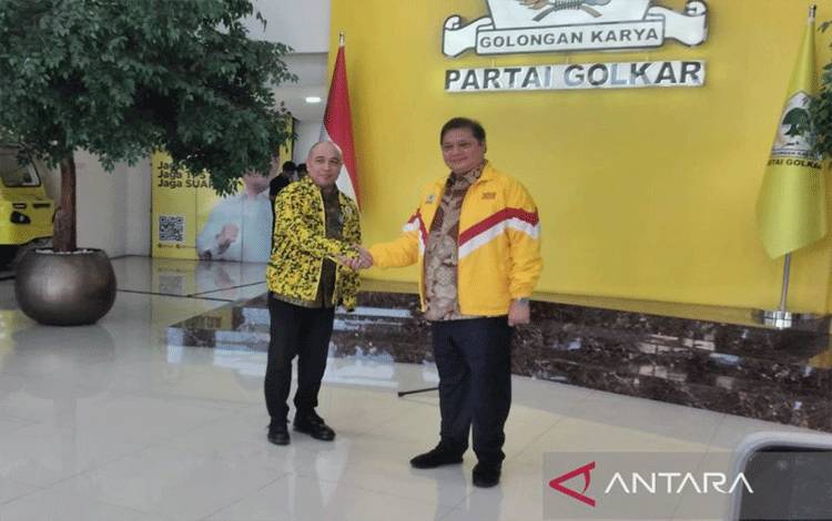 Ketum Golkar Tanggapi Dukungan Jusuf Kalla ke AMIN
