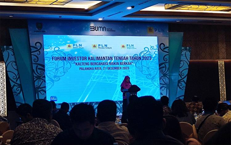 Sri Widanarni Buka Forum Investor Kalteng